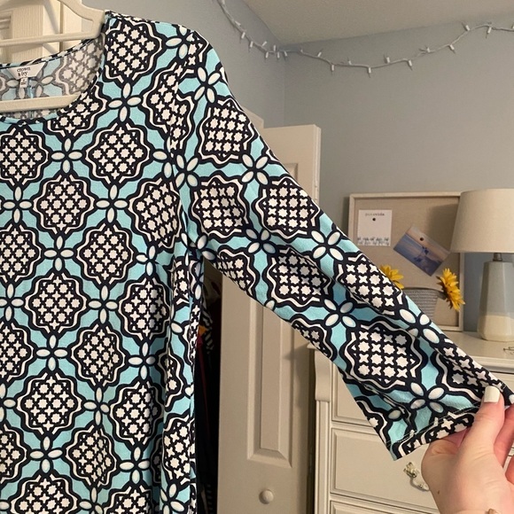 CROWN & Ivy Dress - Picture 3 of 8